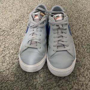 Nike blazer low